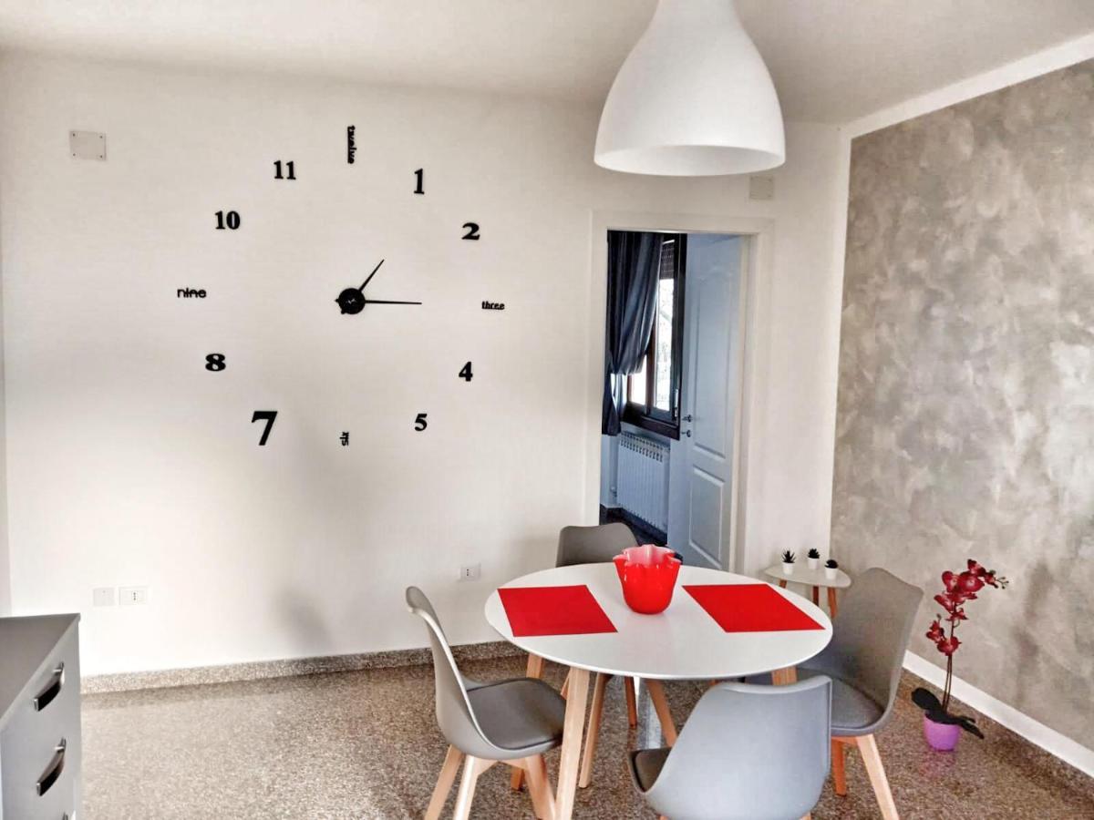 Red Tower Venice Apartment - 2 Mins From Vce Airport- Free Wifi Tessera Dış mekan fotoğraf